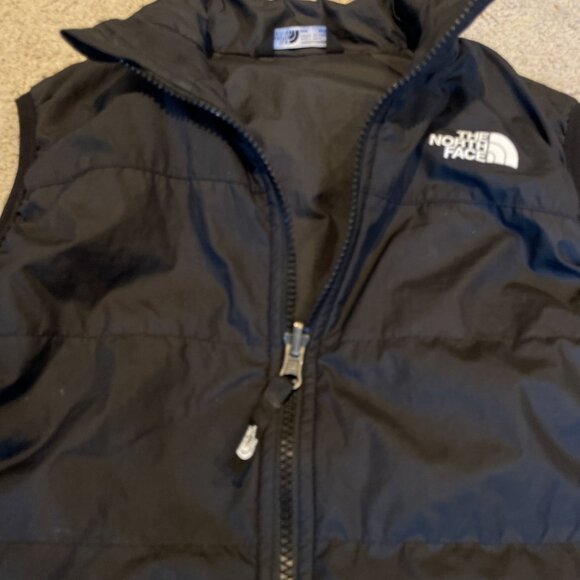 The North Face Lightweight Puffer Vest Youth Medium Black Full Zip Sleeveless - Picture 3 of 9